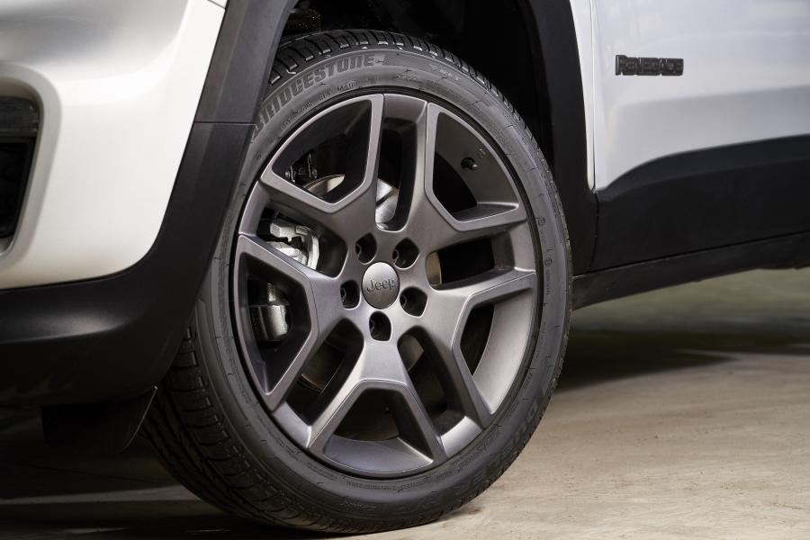 Колеса Jeep Renegade S (BU) 2019 года  (EU) (фото 3 из 31)